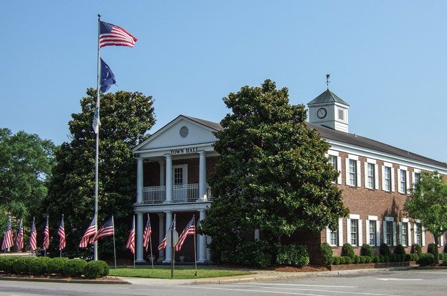 Town hall in Summerville, SC, a building where decision about the town’s need for sewer pipe lining is discussed
